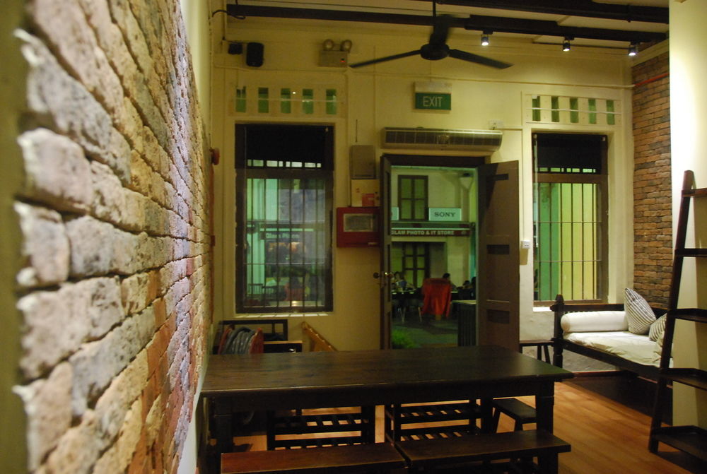 Cube Boutique Capsule Hotel At Kampong Glam Singapore Exterior photo